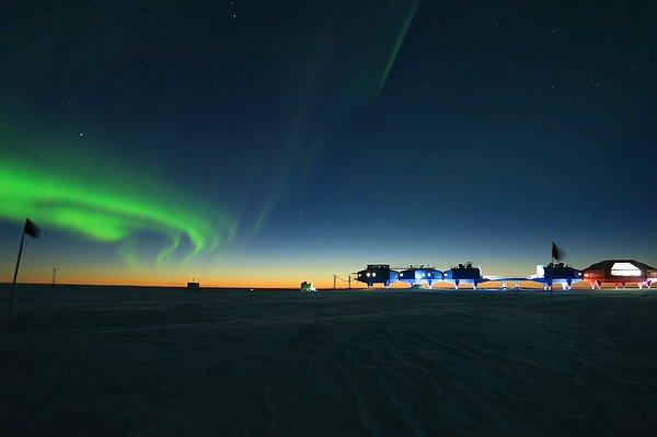 18. Antarktika Uzay İstasyonu