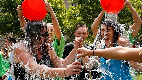 Ve Ice Bucket Challenge Kampanyası Amacına Ulaşmaya Başladı