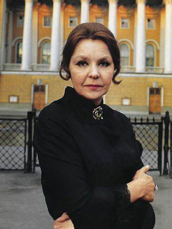 3. Бабушка телеведущего, Нина Ургант, рассказывала журналистам, что ее внук мечтает о сыне: