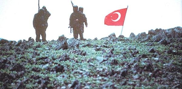 Türk Komandoları Adada