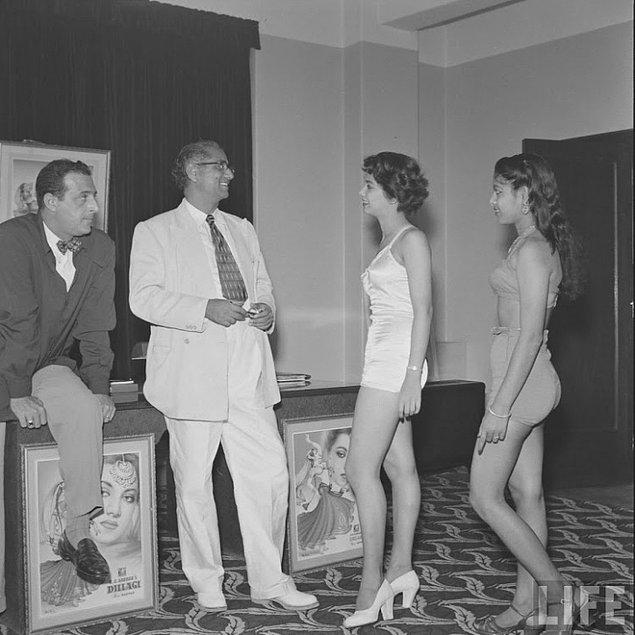 9. Fakat, yaklaşık 60 yıl önceki fotoğraflara bakınca oyuncu adayı kadınların oldukça fit vücutlara sahip oldukları ve giyimlerinin de oldukça güzel olduğunu rahatlıkla söyleyebiliriz.