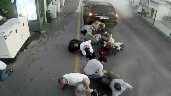 Darbe Girişimi Gününden Korkunç Bir Görüntü Daha: Sivillerin Üzerinde Tankla Ateş Açtılar