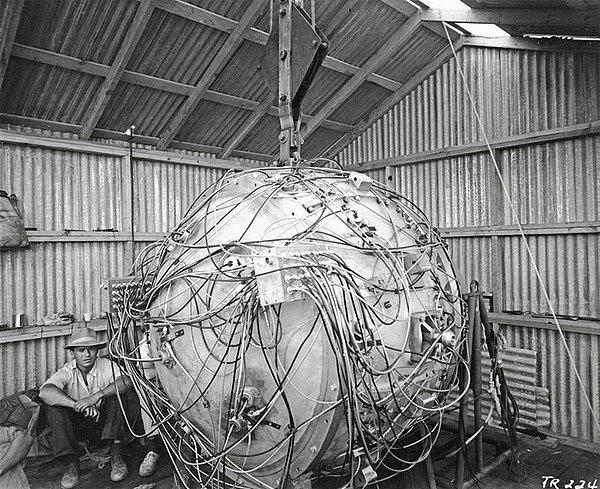 47. İlk Atomik Bomba Gadget, 1945