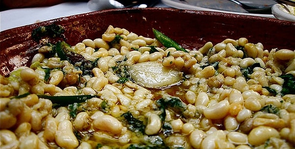 15. Яйца эскамола