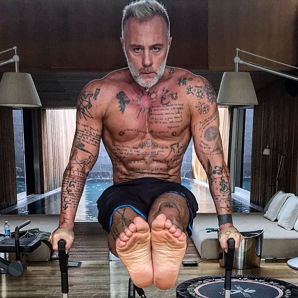 7. Число его подписчиков превысило 1 миллион 800 тысяч. Поверьте, это очень много!