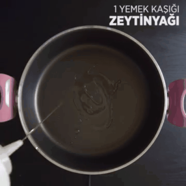 Makarna sosunun en önemli bileşeni sarımsak