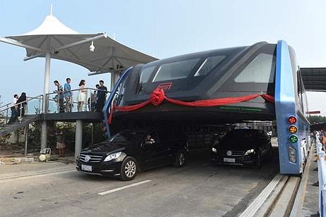 Çin'in 1200 Kişi Kapasiteli Dev Otobüsü Deneme Sürüşünü Yaptı