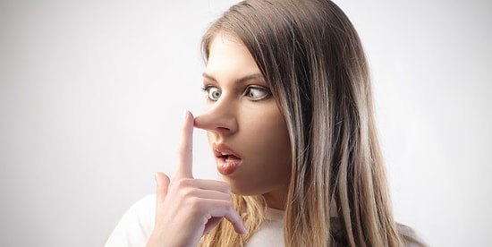 12 примеров женского вранья в постели (18+)