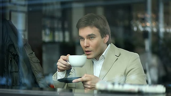 7. И, конечно, в кофейню будут допускаться только достигшие 18 лет мужчины.