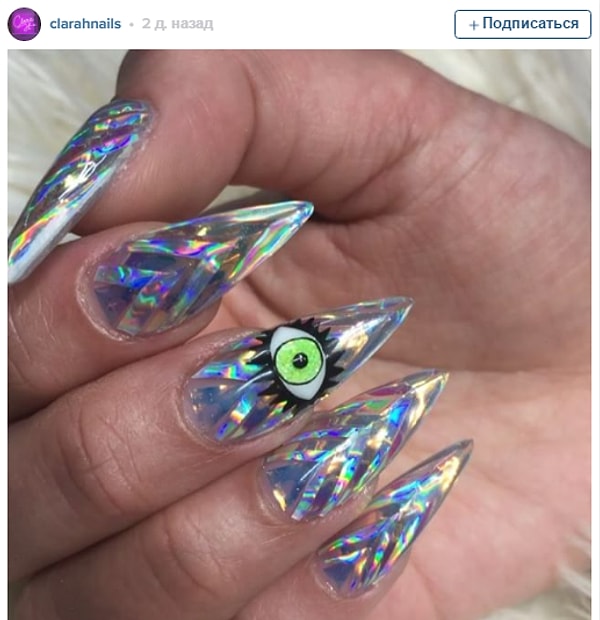 3. Взгляните на этот футуристичный образец.