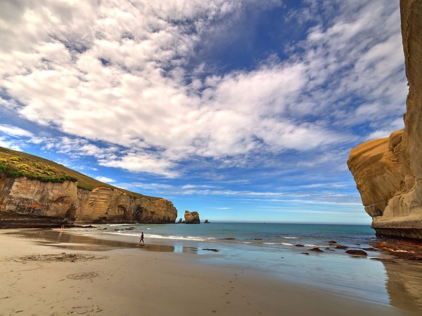 21. Пляж Тоннель в Новой Зеландии.