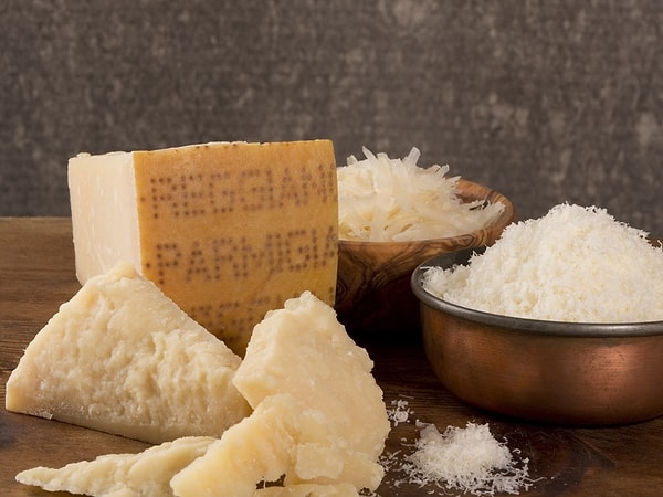 9. Производить собственный пармезан или любой другой продукт, который привозят из других стран.