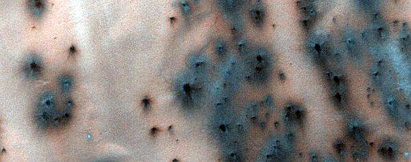 17. Kum tepelerinin etrafında bulunan hava akımları bilim insanlarının Mars iklimi ile ilgili bilgi sahibi olmasına yardımcı olabilir.