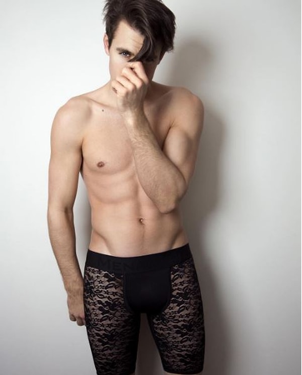 10. Новая, романтичная, чувственная и роскошная - именно так себя позиционирует марка.