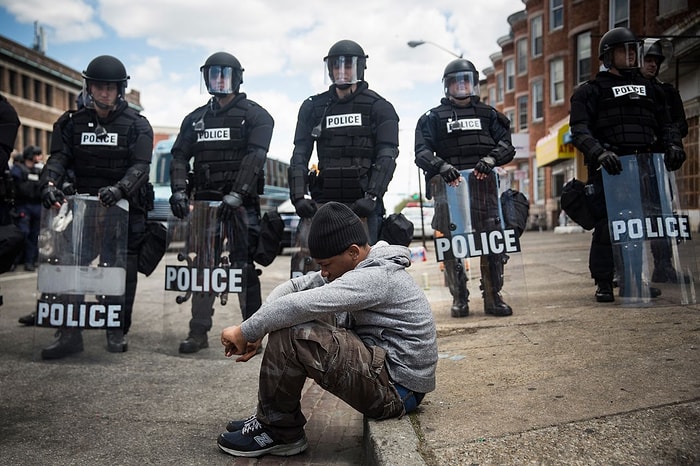 Baltimore Polisine Siyahlara Ayrımcılık Suçlaması