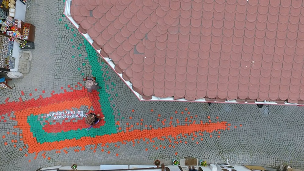 Mültecilerin Göç Yolundaki Hareketlerini Eskişehir Sokaklarına Yansıtan Proje: Ölçeksiz