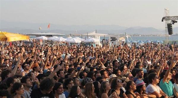Yıllardır süren ve Türkiye'nin en büyük Rock festivali olan Zeytinli Rock Fest, bu girişimlerin ardından daha önceden söylendiği tarihte gerçekleşecek.