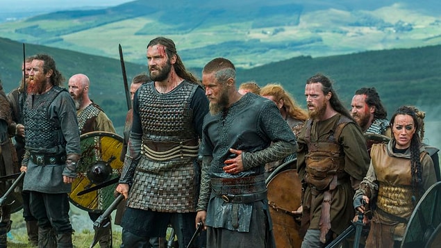 3. Vikingler, yaralanan askerlerinin durumunu anlamak için onlara sert bir soğan çorbası içirirlerdi.