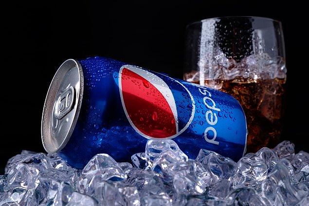 9. 1993 yılında Pepsi şirketi, Filipinler'de bir kampanya düzenlemiş ve şişenin kapağında 349 numarasını bulan kişiye 1 milyon peso vadetmiştir.