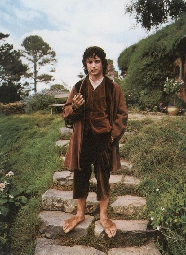 19. Frodo | "Yalın ayak basma evladım, beton çeker."