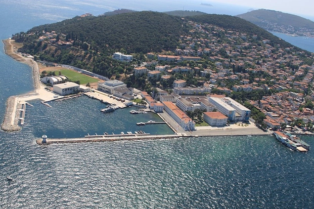 Heybeliada Deniz Lisesi