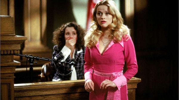 10. Эль Вудс из "Блондинка в законе"