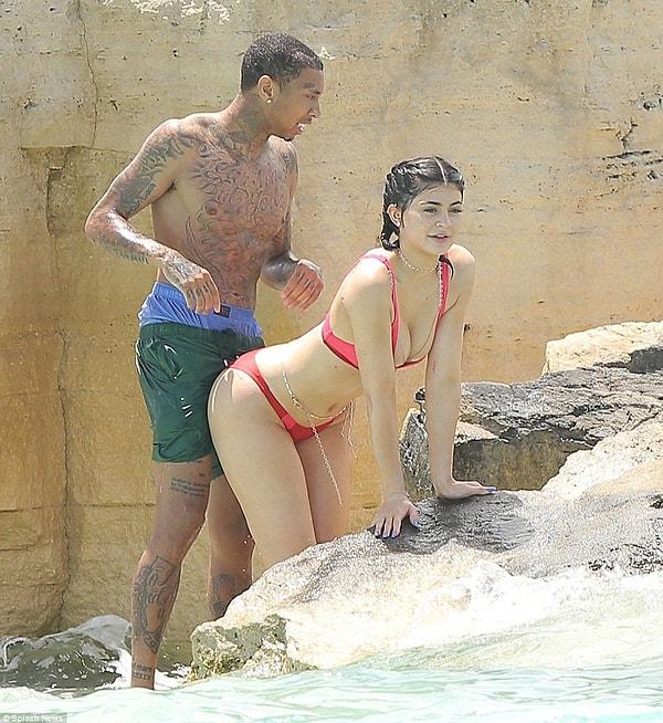 9. 19.yaşını kutlayan Kylie Jenner, sevgilisi ve arkadaşlarıyla Turks ve Caicos adalarında lüks bir tatile çıktı.