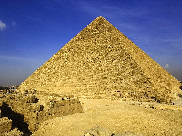 yillardir insanlarin merak ettigi soru misir piramitleri nasil insa edildi onedio com