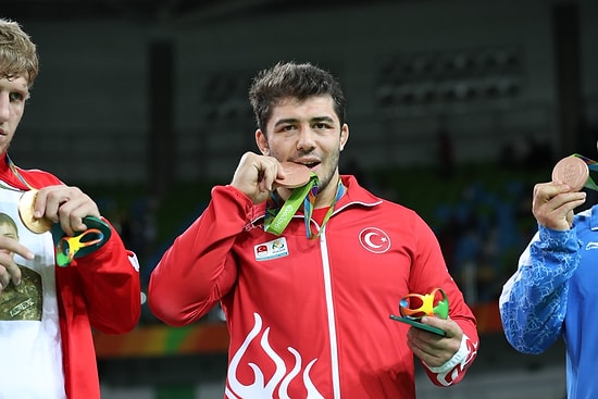 Güreşte Cenk İldem ile Bronz Madalya Kazandık