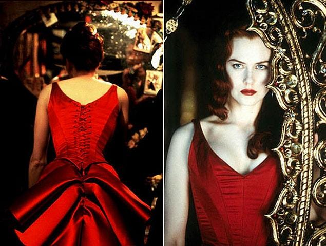 14. Nicole Kidman blew everyone's mind with her red dress in the popular musical Moulin Rouge (2001)