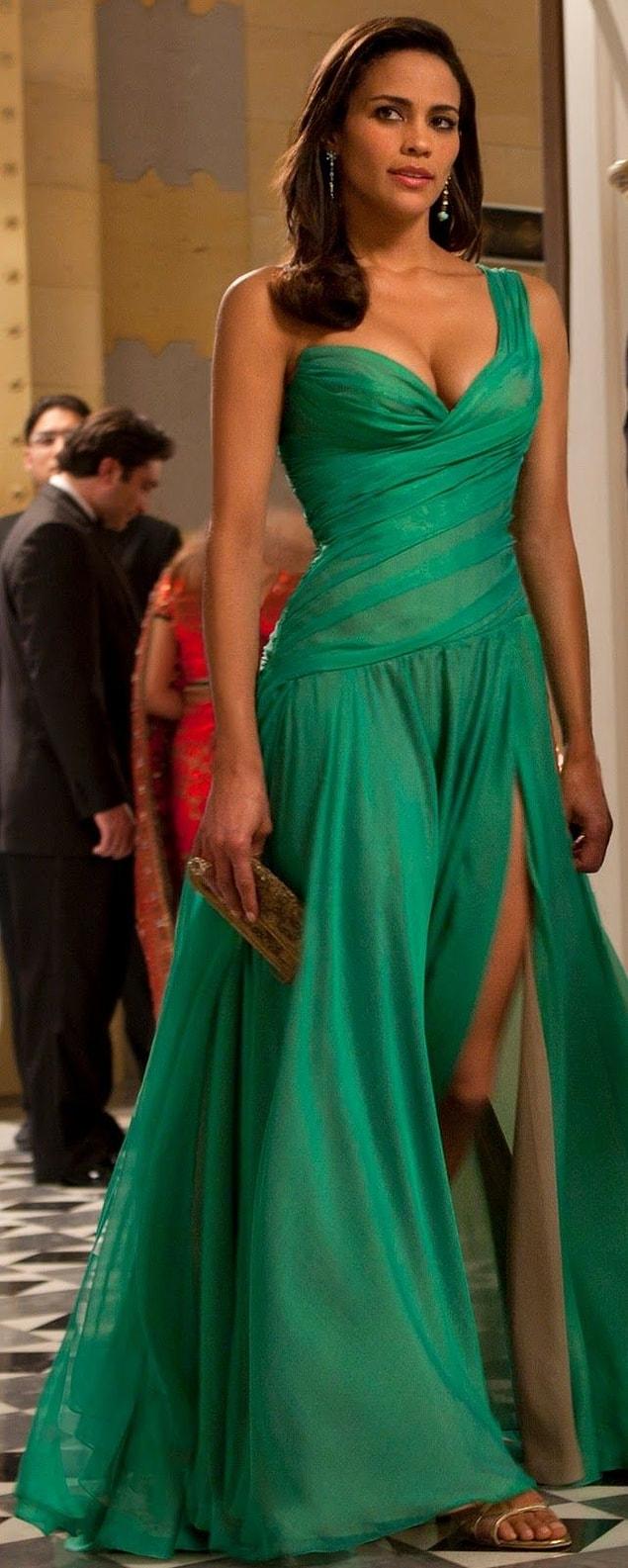 20. Paula Patton rocked with this green dress in Mission: Impossible 4 (2011)