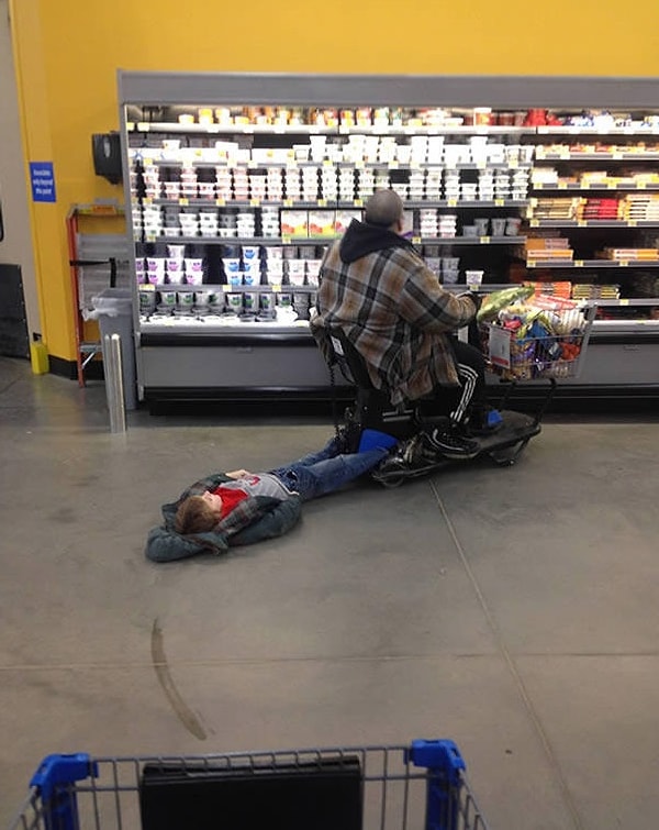 9. Когда слишком устал ходить по магазину