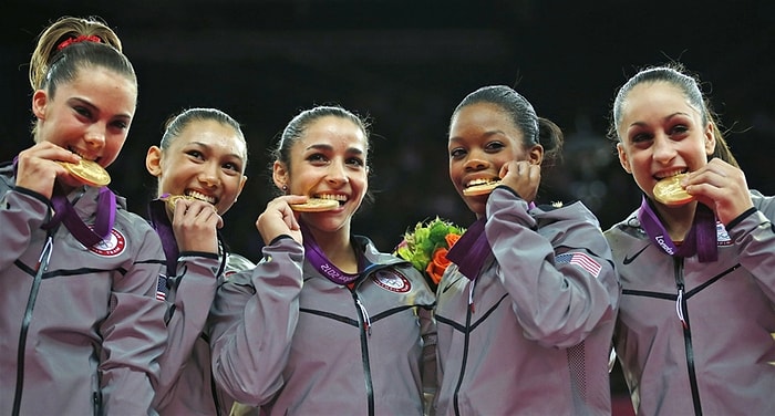 Olimpiyatların En İkonik Hareketlerinden Olan Madalya Isırma Geleneği Nereden Geliyor?