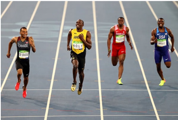 6. Эти двое определенно получают удовольствие от происходящего.