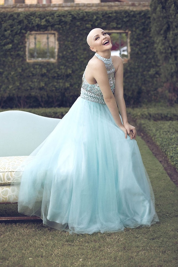 3. "Я дотронулась до свой шеи и обнаружила там большую шишку"