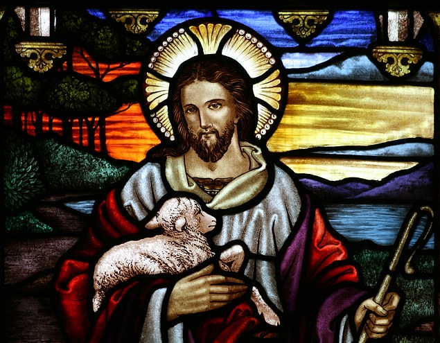 8. Hristiyanlık, Museviliğin ayrı bir kolu olarak 1. yüzyılın ortalarında belirmeye başlamıştır ve kısa sürede tüm Asya'ya, Mezopotamya'ya ve Avrupa'ya yayılarak 4. yüzyılda Roma İmparatorluğu'nun resmi dini olmuştur.
