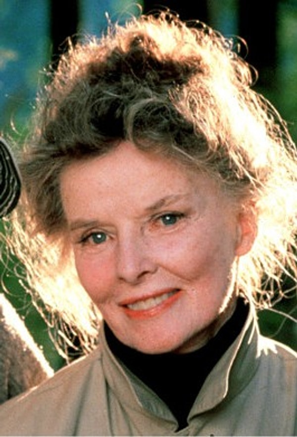 16. Ethel Thayer (Katharine Hepburn) - Yıldız Kenter