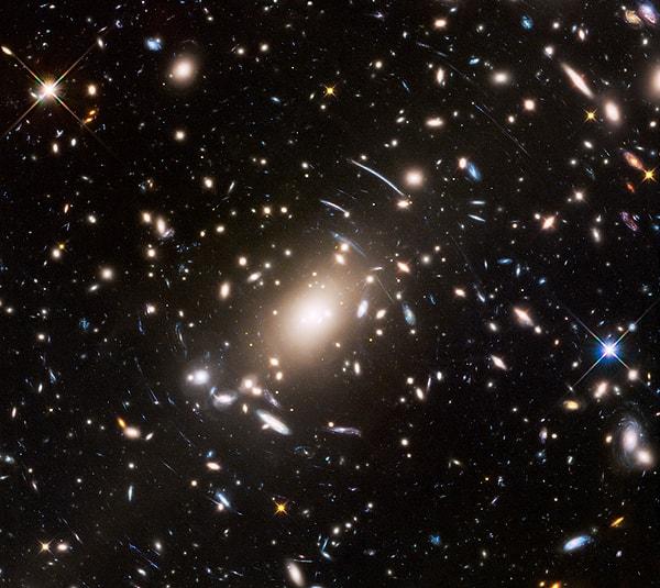 5. Abell S1063 Gökada Kümesi ve Ötesi