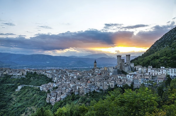 20. Даже не думайте любоваться здесь закатами.