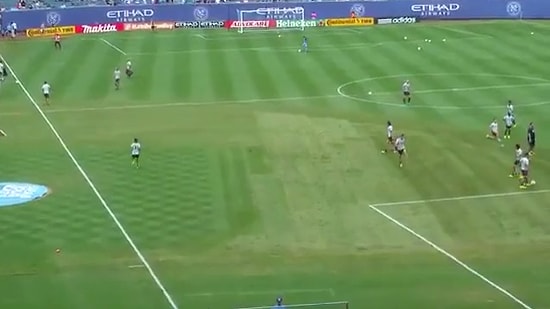 Göz Göre Göre Sahadaki Güvercinin Ölümüne Sebep Olan Futbolcular