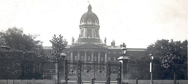 2. This hospital was the first, and therefore the oldest, psychiatric hospital in Europe.