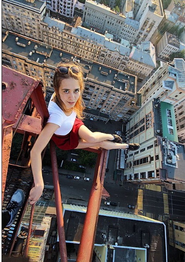 11. Поэтому мы просим наших читателей не повторять подобные трюки.