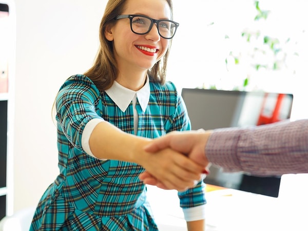 5. Нидерланды, Бельгия и Швейцария: три поцелуя, начиная с правой щеки