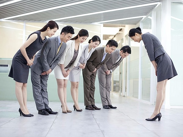 13. Китай: поклон или рукопожатие