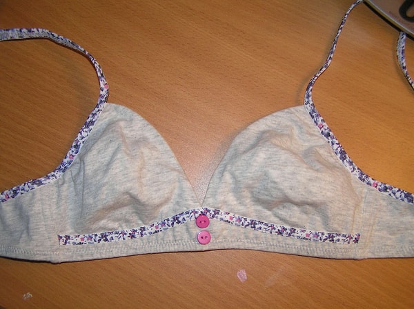 3. Носила один и тот же бюстгальтер больше недели, ни разу не постирав его