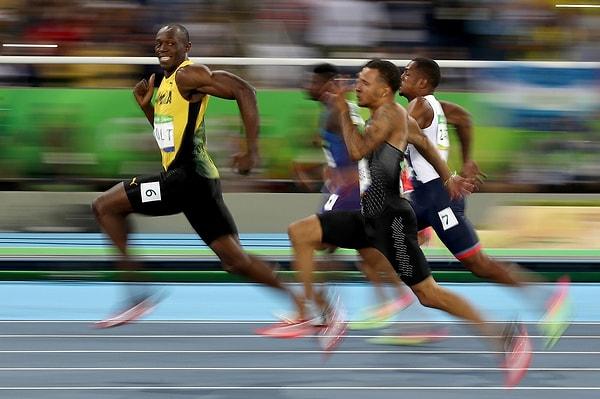 10. Usain Bolt her zamanki gibi rakiplerinden çok daha önde...