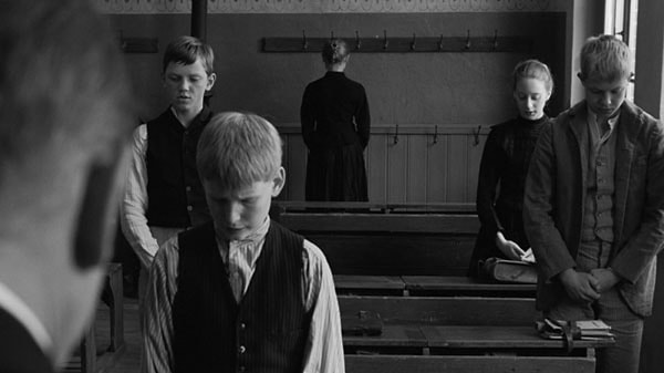 18. Белая лента