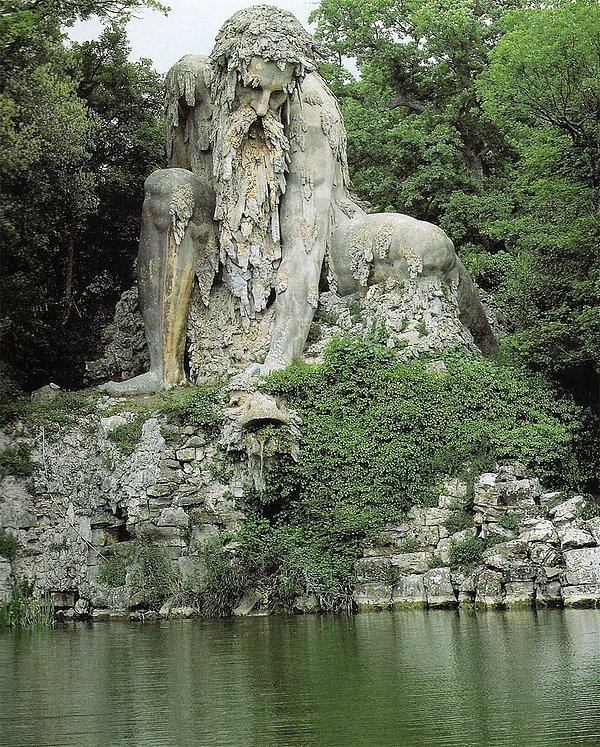 2. Colossus, Floransa, İtalya