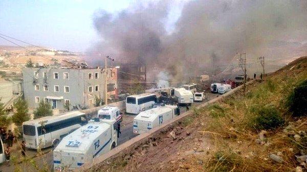 Sağlık Bakanlığı'ndan Cizre açıklaması: 12 ambulans ve 2 helikopter gönderildi