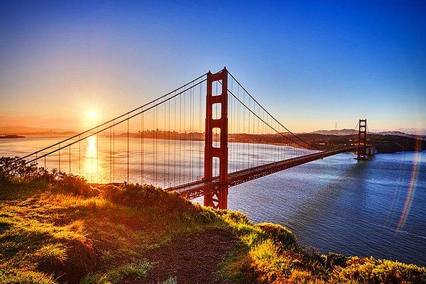 1. Golden Bridge - San Francisco, Amerika Birleşik Devletleri